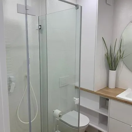 Appartement Nadmorski Z Basenem Klifowa Rewal