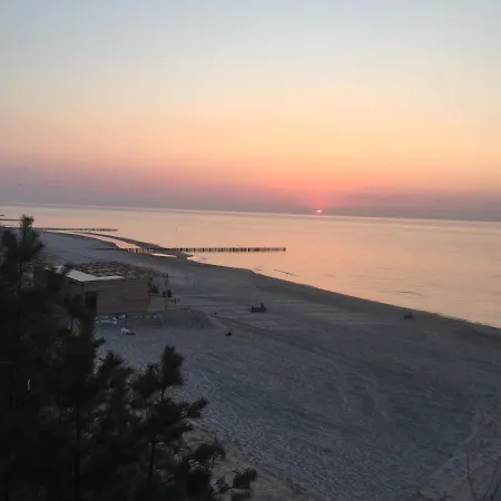 Nadmorski Z Basenem Klifowa Apartamento *