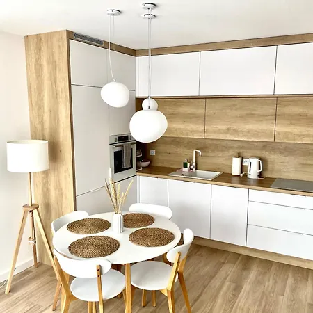 Appartement Nadmorski Z Basenem Klifowa Rewal